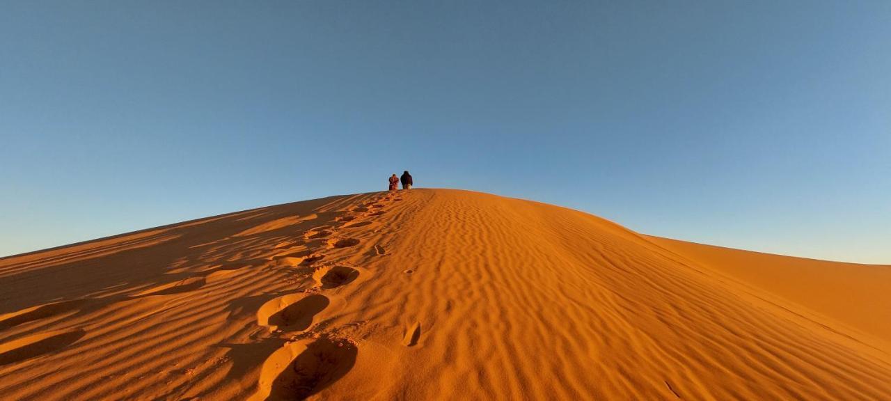 Hotel Tafouyte Luxury Camp à Merzouga Extérieur photo