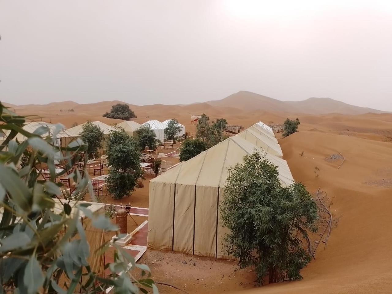 Hotel Tafouyte Luxury Camp à Merzouga Chambre photo